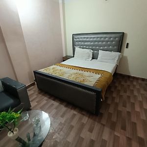 Hotel Lahore City